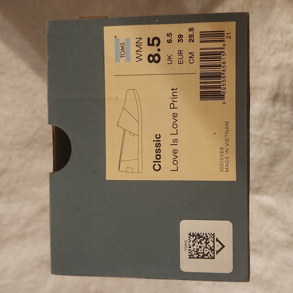 Limited edition love is love Toms size 8.5 women's